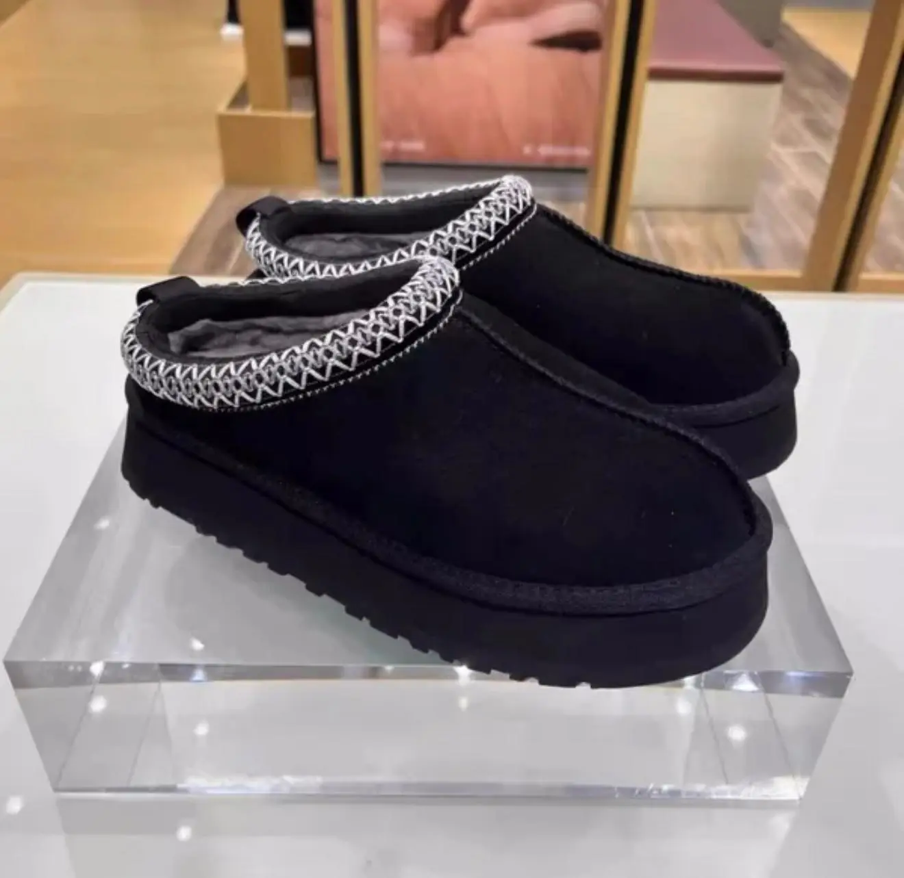 Women's Man's Tasman II Slippers