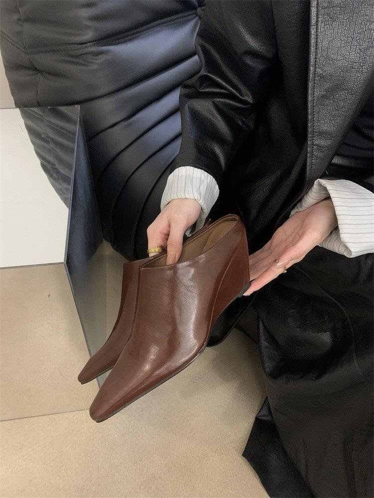 Women's Elegant Leather-Look Wedge Heel Backless Slides - Comfortable Height for Commuting & Formal Occasions