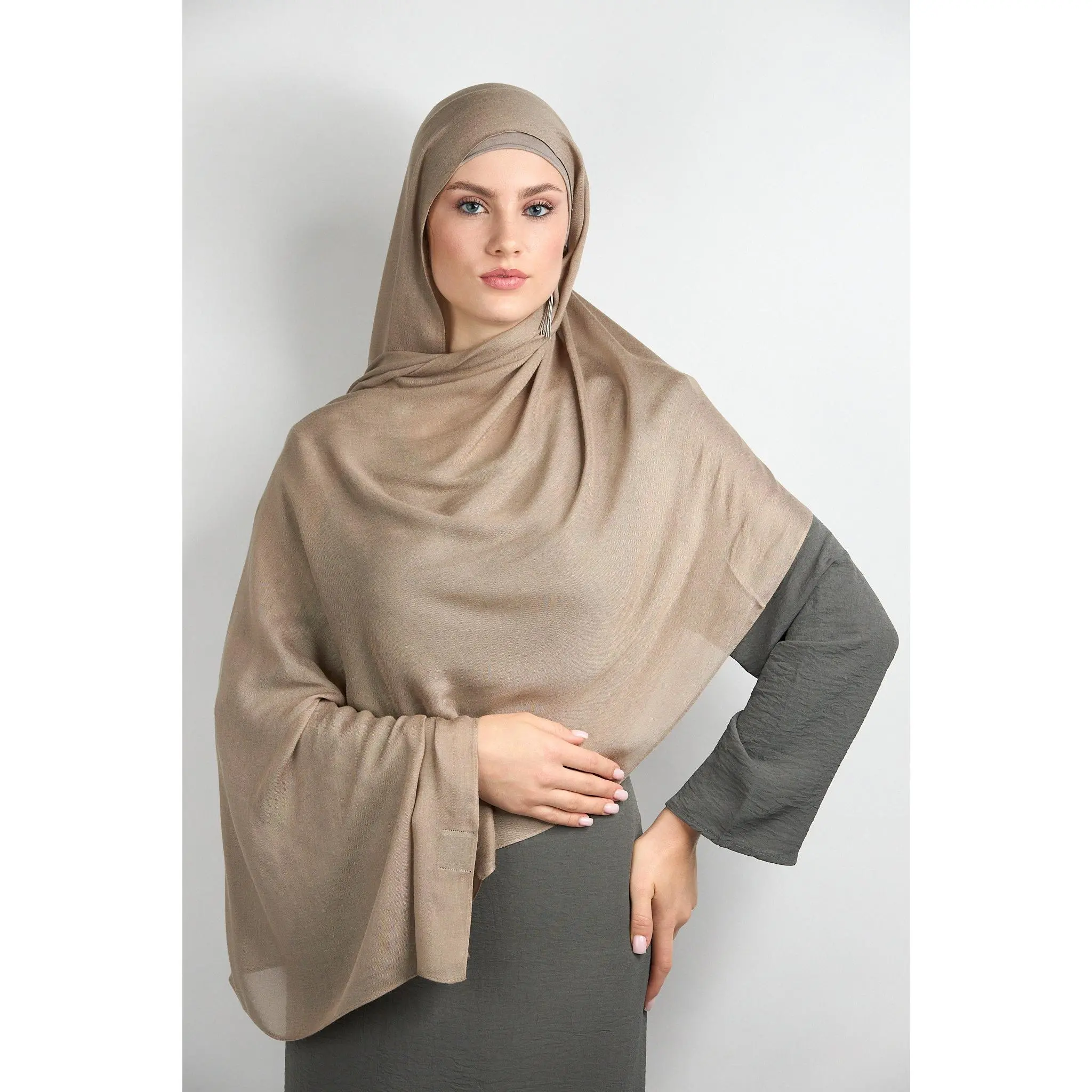 Modal Hijab with Matching Undercap Hippopotamus