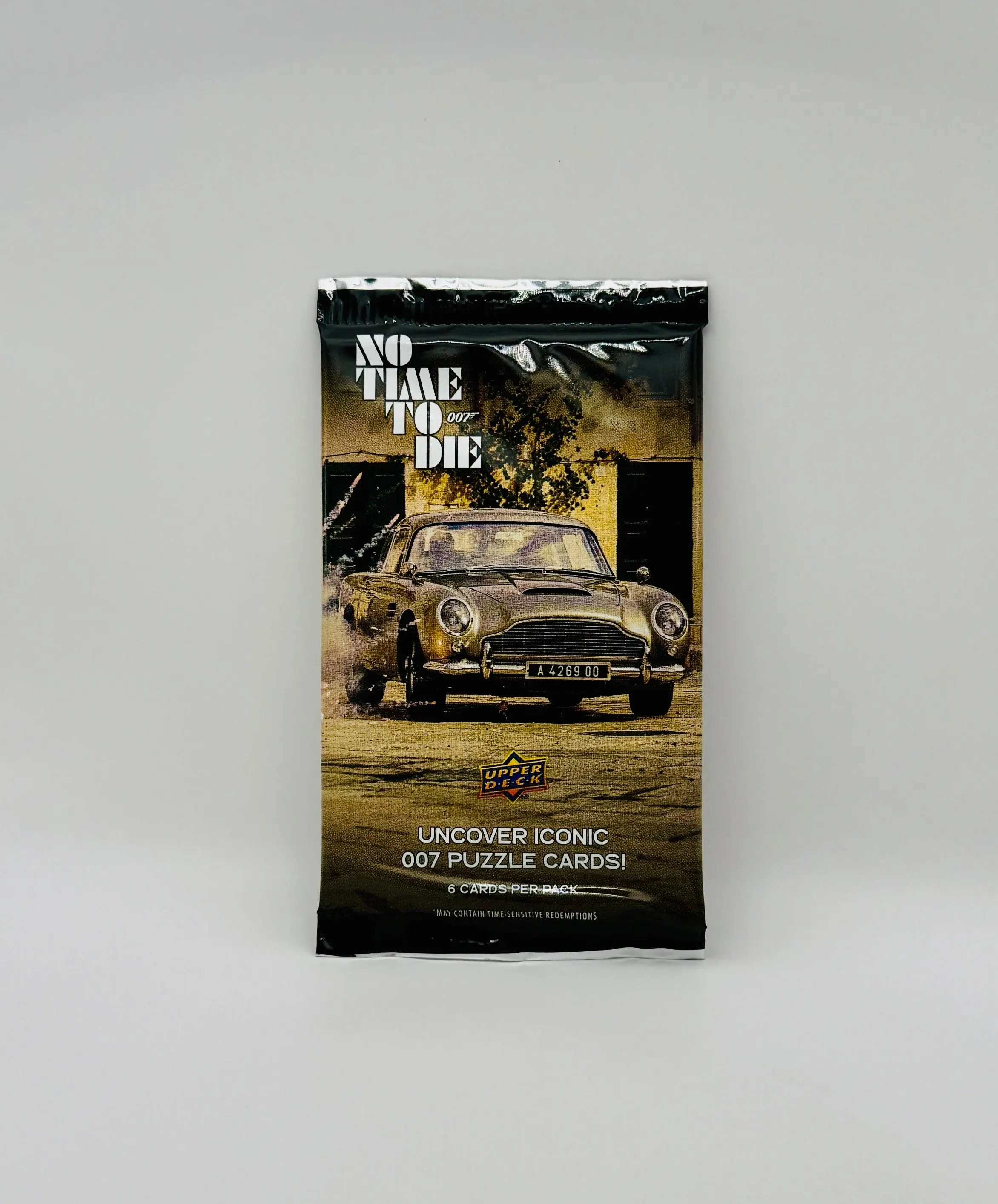 2025 Upper Deck James Bond No Time To Die - Single Hobby Pack