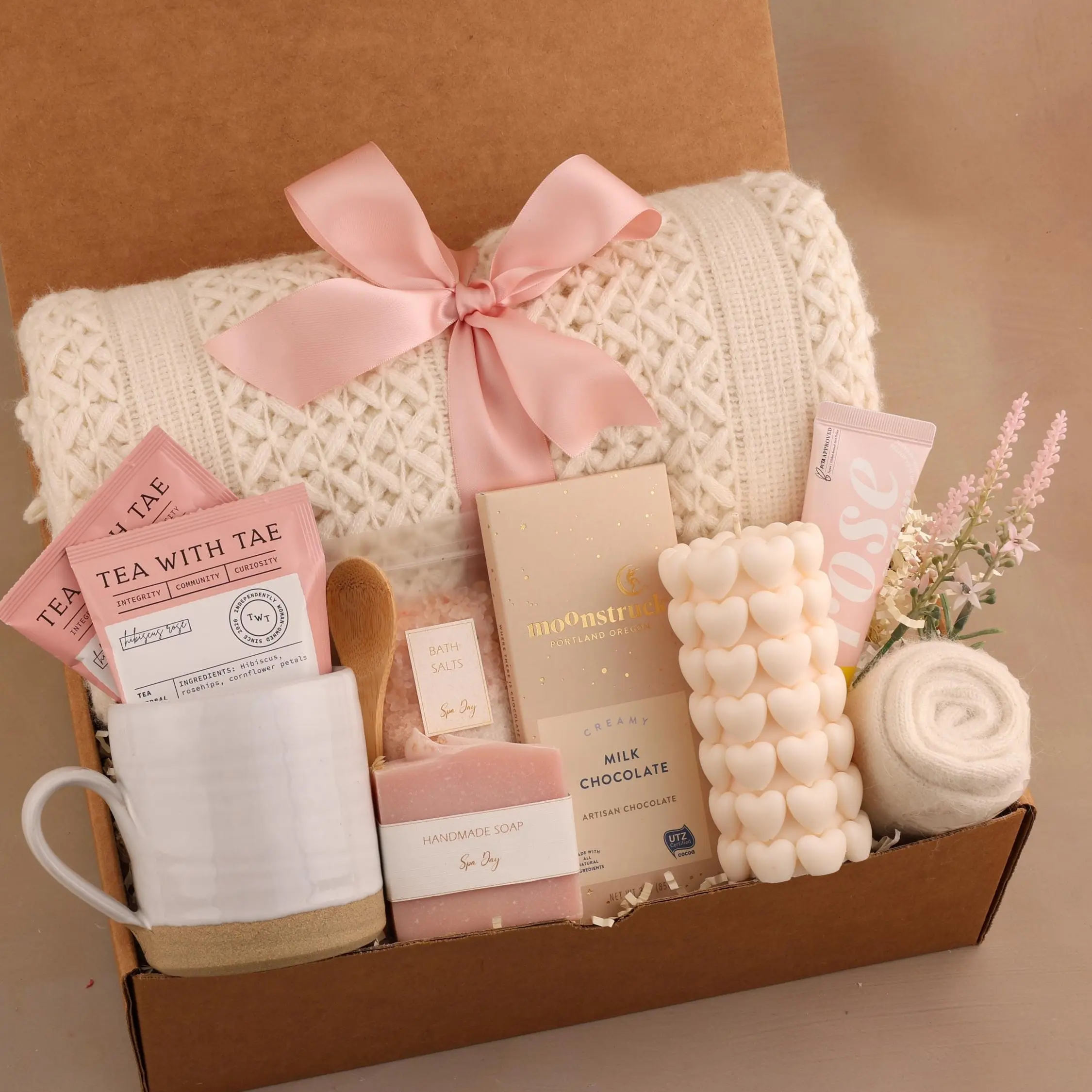 PillarHeartWhiteCand