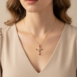 QueLindo - Sparkling Cross Necklace - Stainless Steel