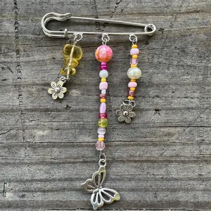 Bag safety pin charm