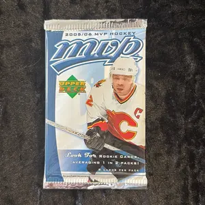 One Pack of 2005-06 Upper Deck MVP Hockey Trading Cards