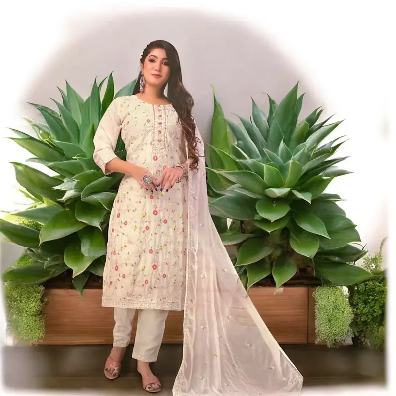 Kurta Set - Fully Embroidered Silk Kurta with Dupatta, Pink Color, Ideal for Casual Wear, Perfect for Any Occasions or Parties - Womenswear Salwarkameez Asian
