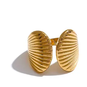 18K Wrapped Seashells Ring