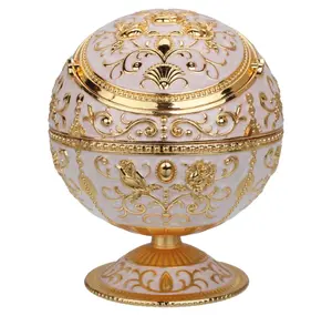 LAUYOO Windproof Ashtray with Lid for C.iga.rettes Metal Portable Cigar Ashtray Odor Eliminator for Indoor outdoor Hand Stamped Rose Pattern with Sparkle Fancy Gift for Men Women(Jade white-Gold Rose)