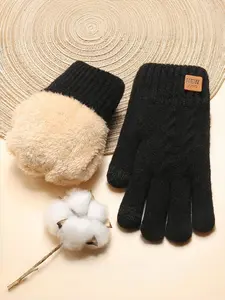 1 Pair Women's Winter Double-Layer Touchscreen Typing Warm Gloves, Knitted Fabric. They can keep warm in cold weather and are very suitable for parties, driving, gaming, cycling, hiking, and writing. They are an ideal choice for Christmas accessories and