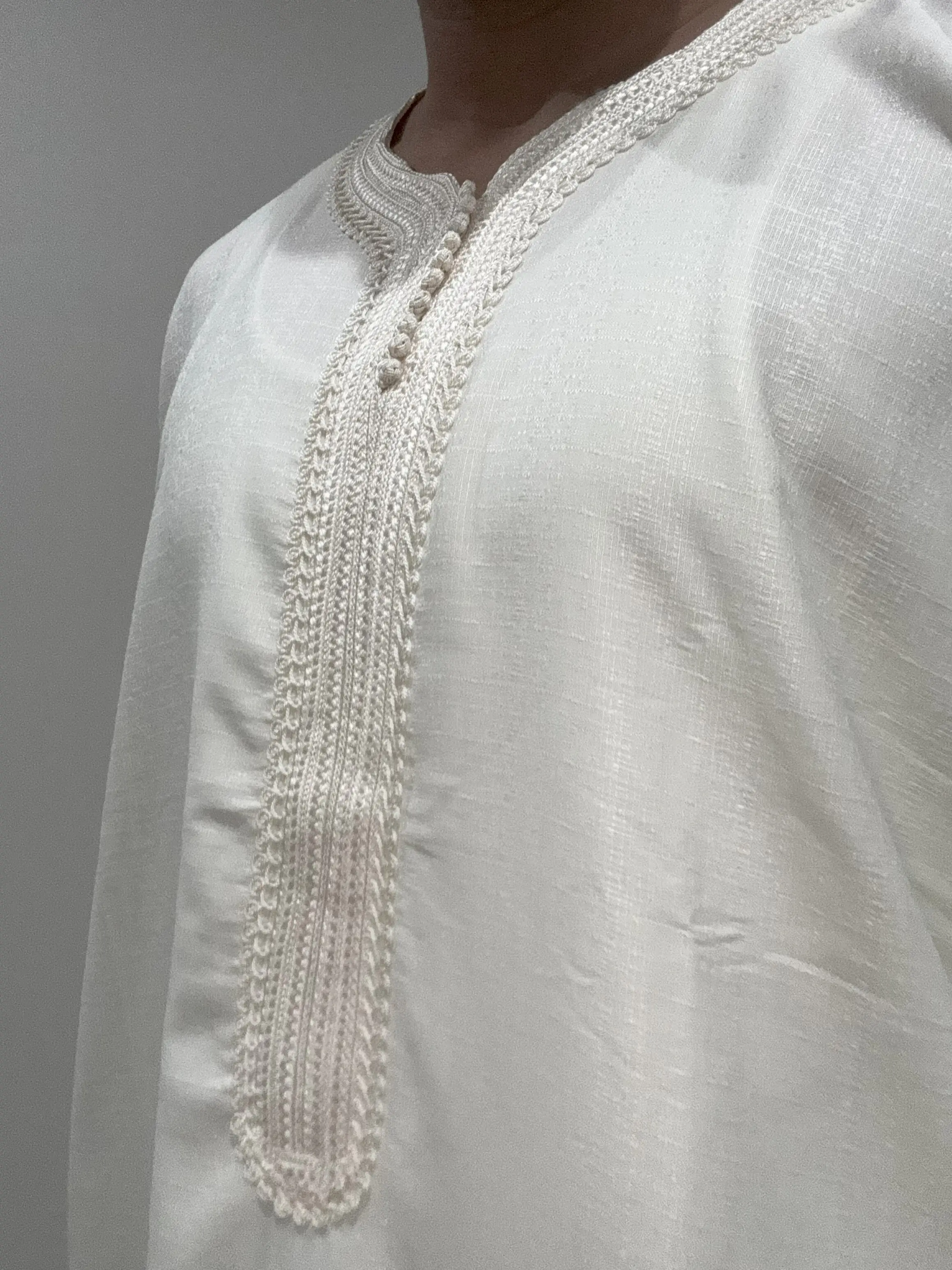 Arabian Wardrobe Eid Linen Thobe Collection – Premium Comfort & Elegance