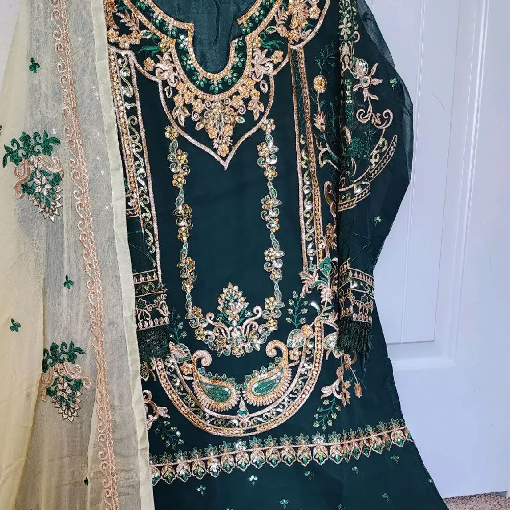 Dark Green Pakistani Set! Dark Green Pakistani Set!