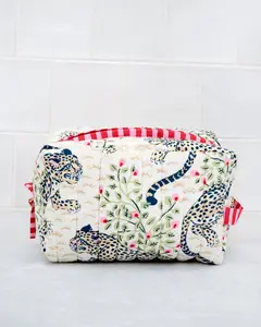 Bagheera - Quilted Pouch - Wedding Cake