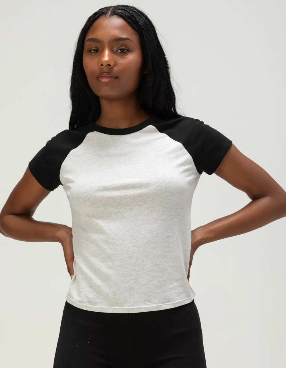 TILLYS Womens Solid Raglan Tee
