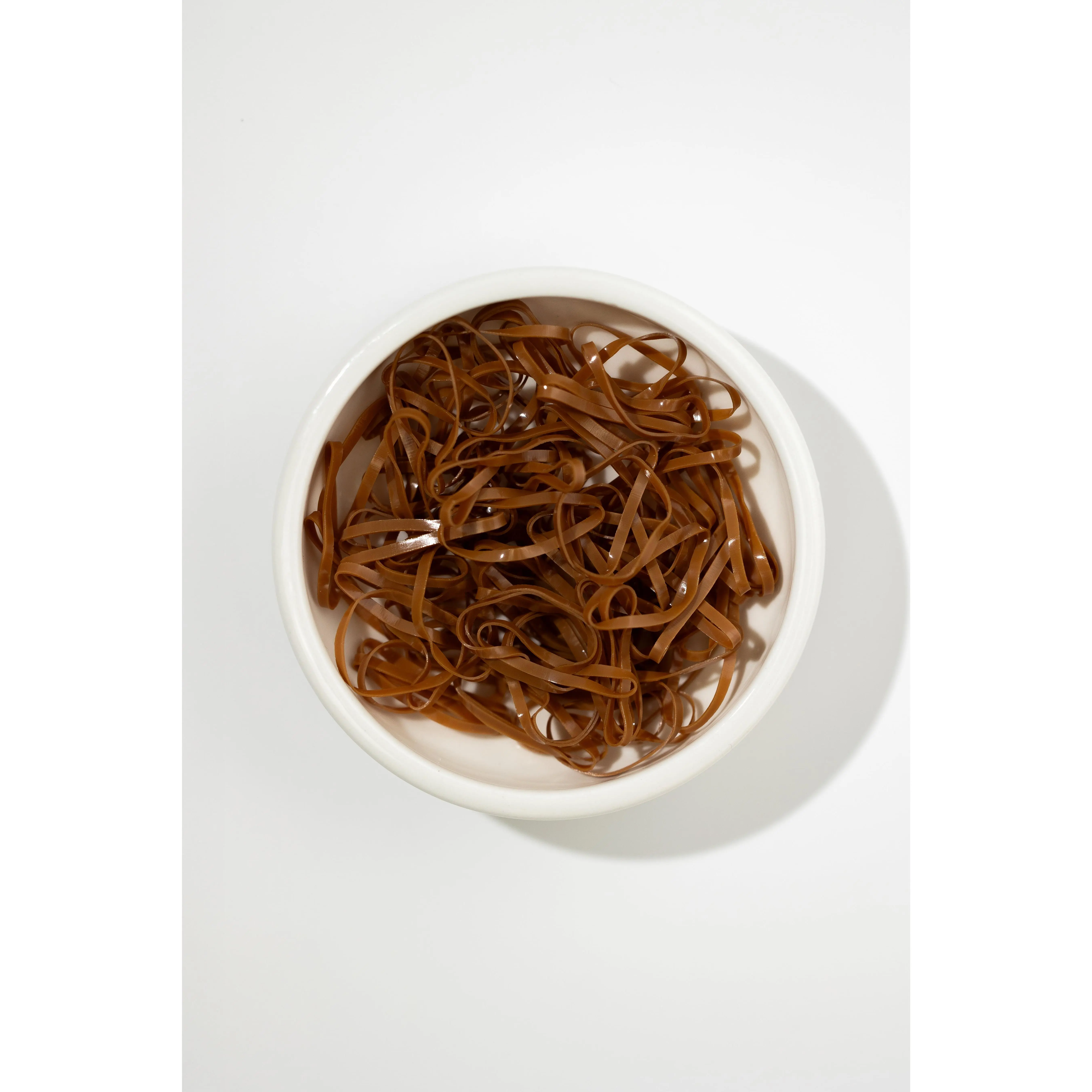 Brown plastic elastics Brown plastic elastics
