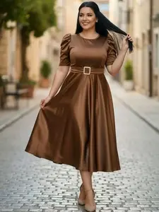 Vestido Elegante, Tela Satinada