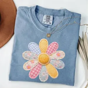 Comfort Colors Faux Quilted Patchwork Daisy Shirt Floral Graphic Tee Vintage Aesthetic Flower Top Cottagecore Patchwork Shirt Spring Shirt, PRINTED shirt