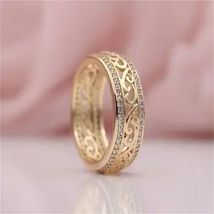 Exquisite Hollow Sparkling Zircon Flower Texture Women's Wide Ring for Anniversary Engagement Wedding Jewelry Gift
