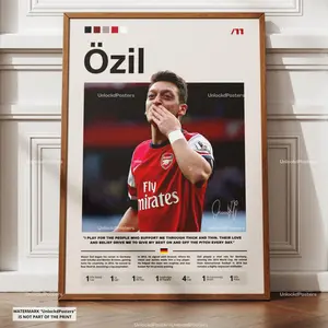 Mesut Ozil Poster, Ozil Arsenal, Framed Football Print, Playmaker Soccer Decor, Football Artwork, Ozil Wall Art, Arsenal Legend Print, Print