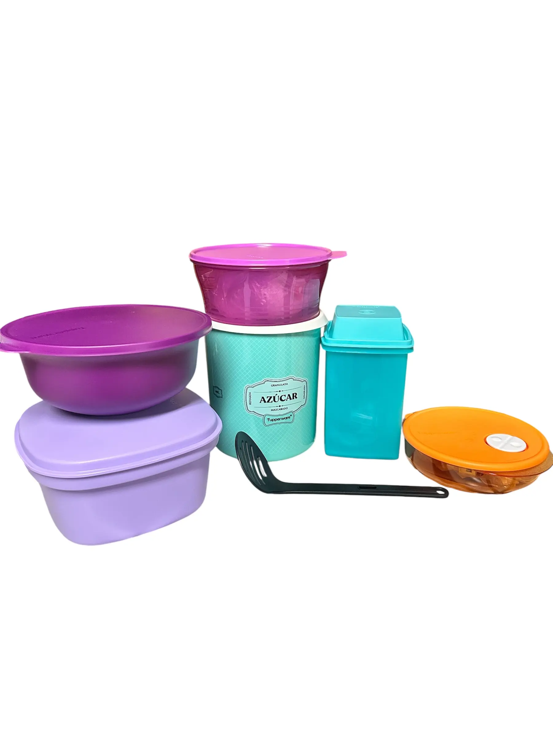 Large 7-piece kitchen essentials set for food prep and storage. Large 7-piece kitchen essentials set for food prep and storage.