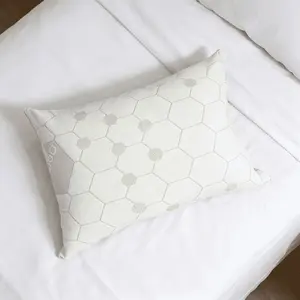 Hexagonal Texture Copper Fiber Pillowcase, Classic Minimalist Style, Secure Zip Closure, Soft Skin-Friendly, Suitable for Home, Apartment, Hotel