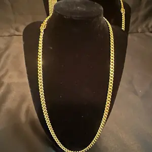 6mm Gold Plated Stainless Steel Cuban Link Chain 24 Inch Length Elegant Jewelry Accessory