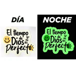 Calcomanía "El tiempo de Dios es Perfecto" Fluorescent Design for Car & Vehicle Decoration 15cm x 23cm Positive Message with Happy Face High-Quality Vinyl Anti-Scratch