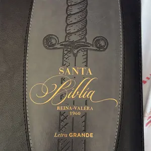 Bible in Spanish with Zipper Large Font Reina Valera 1960 Imitation Leather Sword Black and Gray with Index