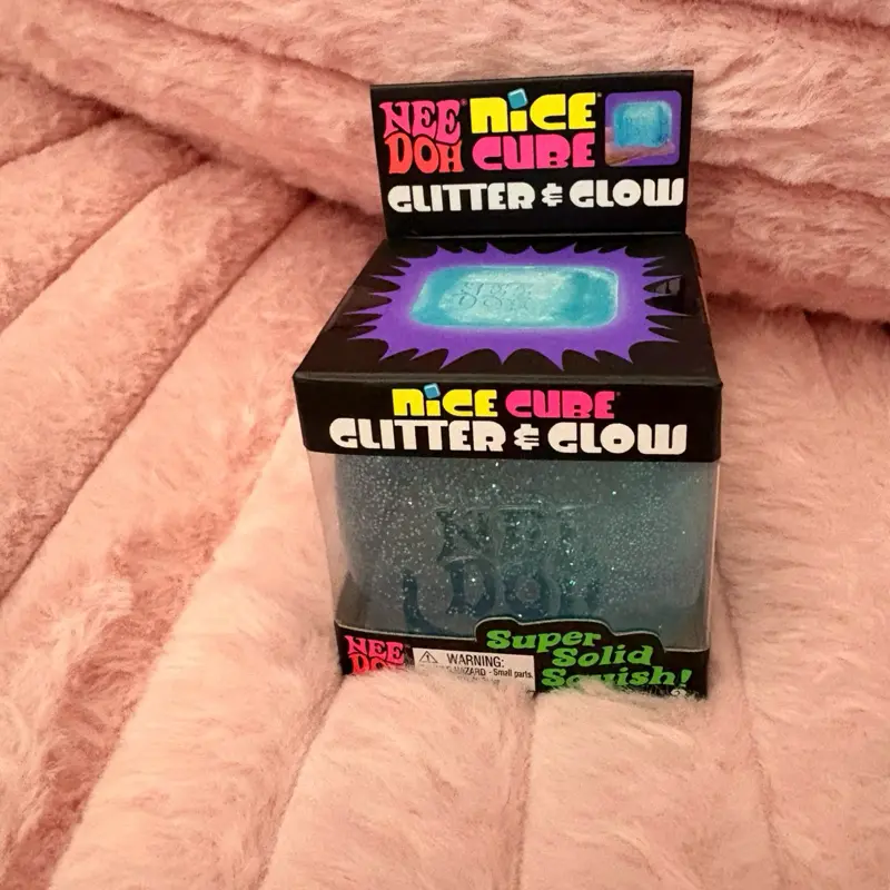 Glitter and glow squishy cube
