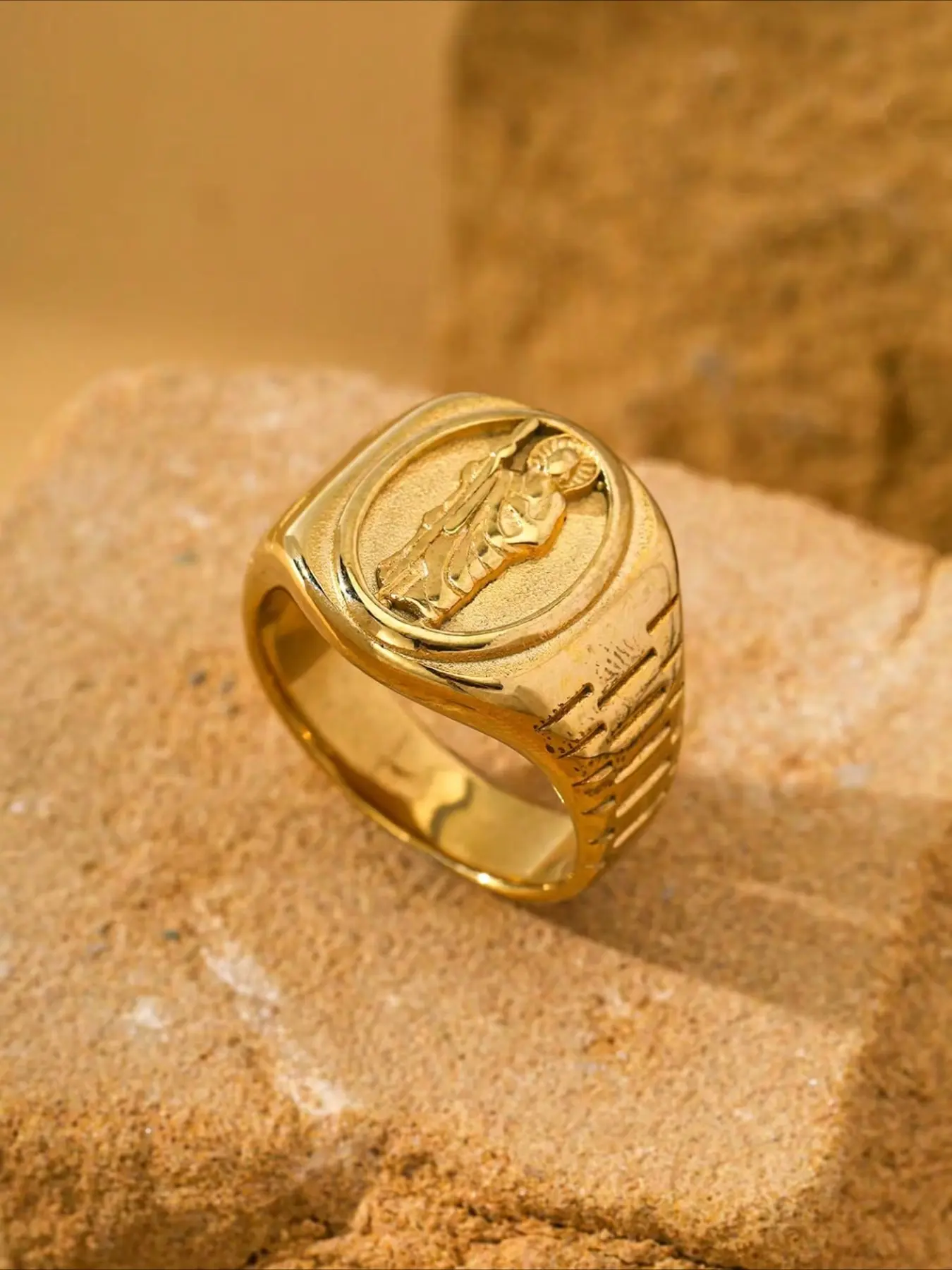 1pc Vintage Personalized Portrait Pattern Ring, St. Jude Relief Design, Stainless Steel Men's Jewelry Rings, Anniversary Ring, Vintage Embossed Ring
