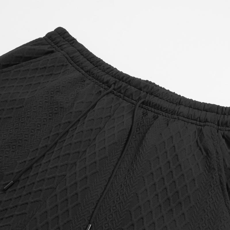 Summer bestsellers 2-piece set for men: trendy jacquard solid-color short-sleeve outfit featuring a short-sleeve top and shorts. Breathable summer casual wear with comfortable fabric, minimalist design, soft texture—ideal for young people going out on dat