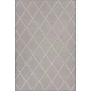 Oravelle Indoor/Outdoor Diamond Area Rug