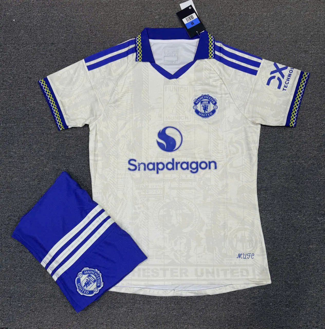 Manchester United 2026/2027 Away Soccer Jersey Kit Premium Polyester Soccer Shirt and Shorts Set