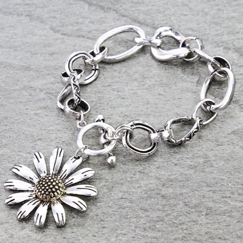 Western Sunflower Toggle Charm Bracelet with Daisy Pendant and Chain Design