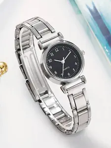 1-piece Women's Fashionable, Elegant, Personality, Light Luxury Ladies Watch, Retro, Versatile Quartz Watch