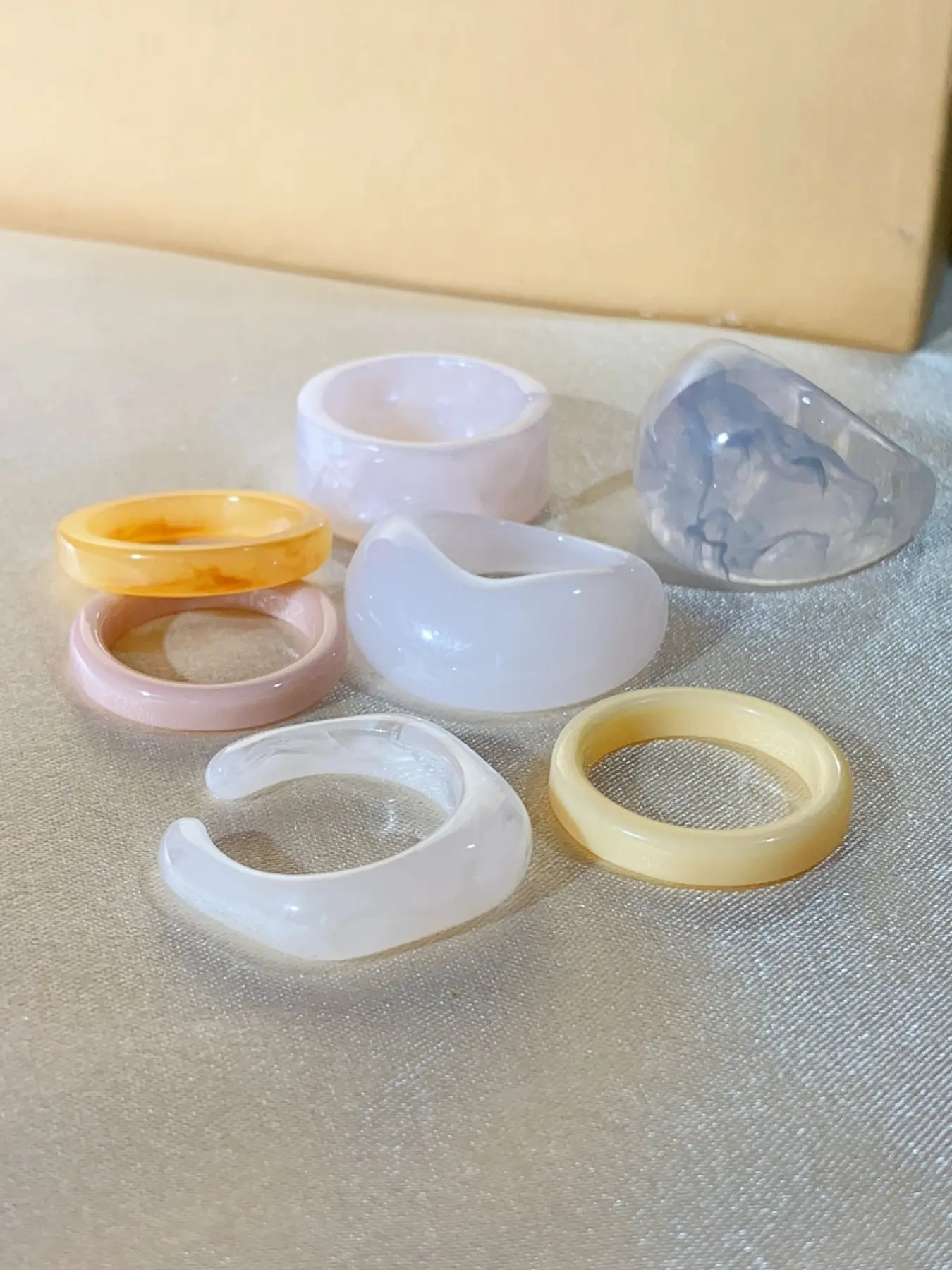 Women's Elegant Resin Ring Set, Stackable Finger Rings, Dainty Stacking Rings, Y2K Geometric Design, Perfect Gift for Graduation & Valentine's Day, Stylish Jewelry Accessories