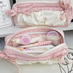 Cute Cloud Toast Bow Pencil Case, Kawaii Aesthetic Large‑Capacity Stationery Bag, Soft Portable Pencil Storage Pouch for Girls Students, Creative Bread Shape Pen Bag Organizer for School Office Supplies & Travel Essentials