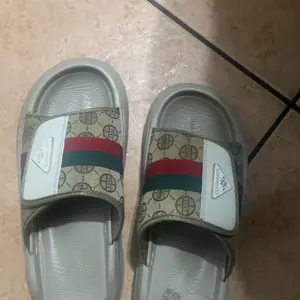 review image 0