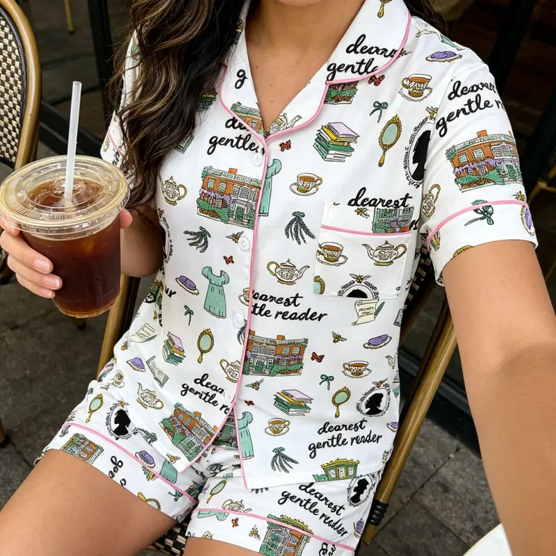 Nostalgic Cartoon Pattern Pajama Set, Vintage Button Front Two-Piece Sleepwear, Soft Comfortable Women's Nightwear for All Seasons，Soft Women's Loungewear, Pjs, Pyjamas