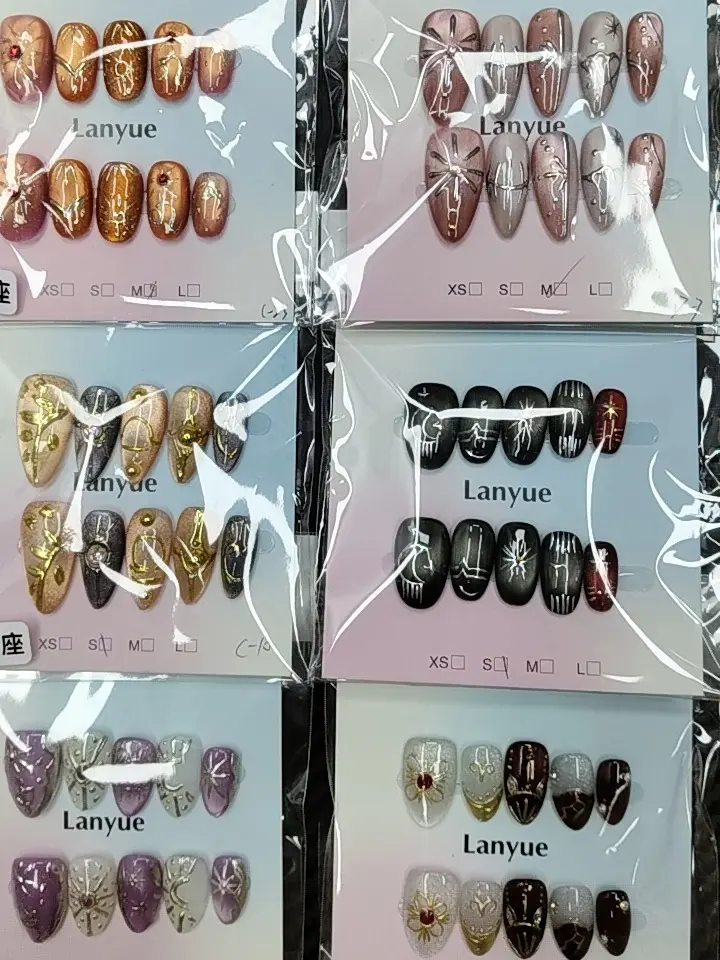 Cathy(12889)gc.30$ got 15 pairs with different style.