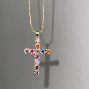 Stella Cross Necklace (18k gold plated)