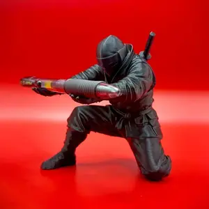 1pc A Pen Holder Designed Like a Ninja Warrior, Perfect for Adding a Stylish Touch to Your Desk. It Accommodates Ballpoint Pens, Fountain Pens, Pencils, And Various Stationery Items, Making It an Ideal Gift for Friends And Coworkers