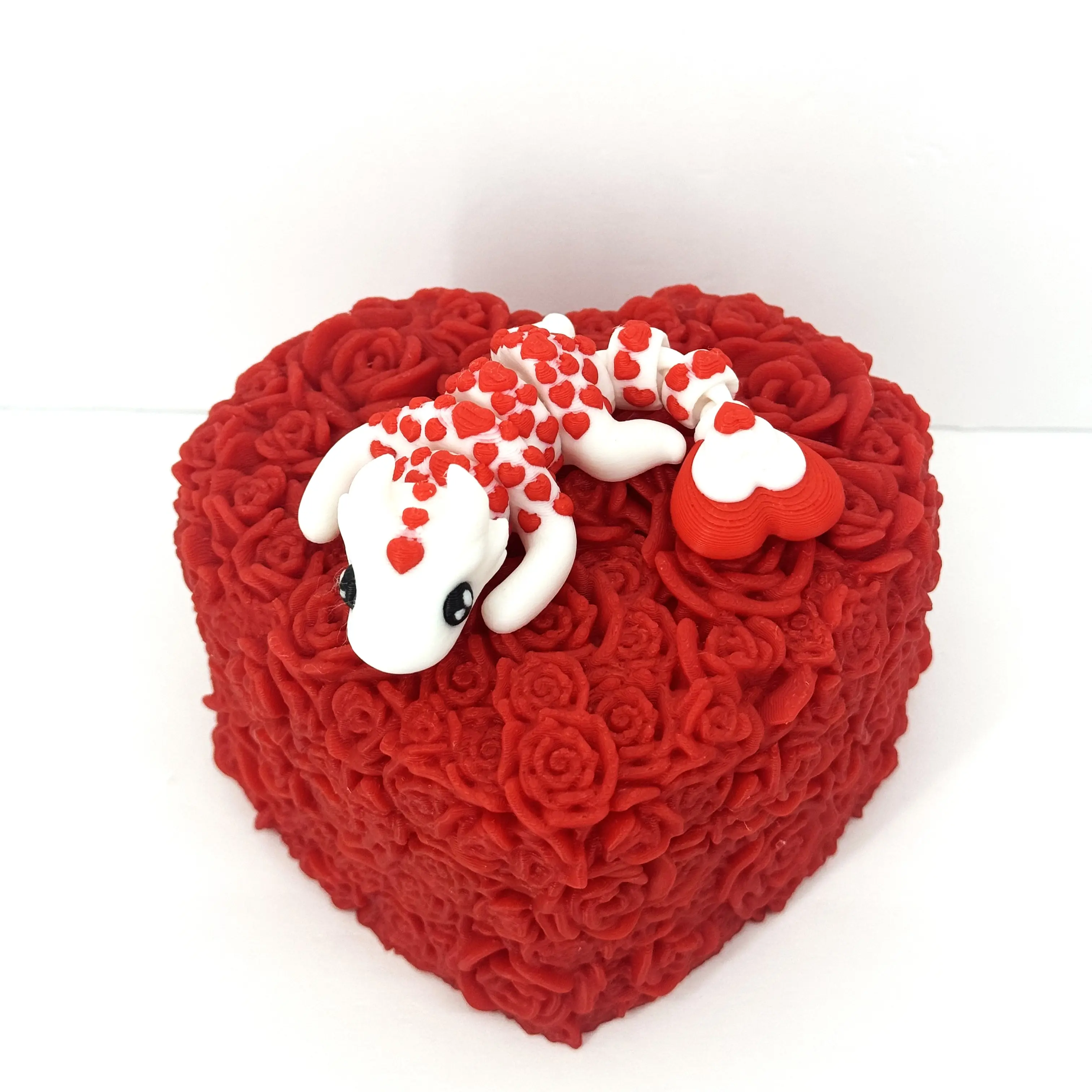 Rose Heart Trinket Box, 3D Printed Heart Container with Valentine Love Dragon, Anniversary Gift Valentine's Heart Dragon