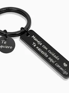 Drive Safe Safety Reminder Keychain,Te necesito aqui conmigo Spanish Pendant for Him Her, I love you Gifts for Boyfriend Husband Birthday
