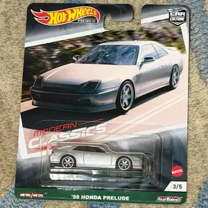 Hot Wheels 2021 1:64 Car Culture 1998 Honda Prelude Modern Classics 3 of 5 GRJ91 Restock Model Car for Enthusiasts of Vintage Automotive Designs, Limited Series Collectible Diecast Toy