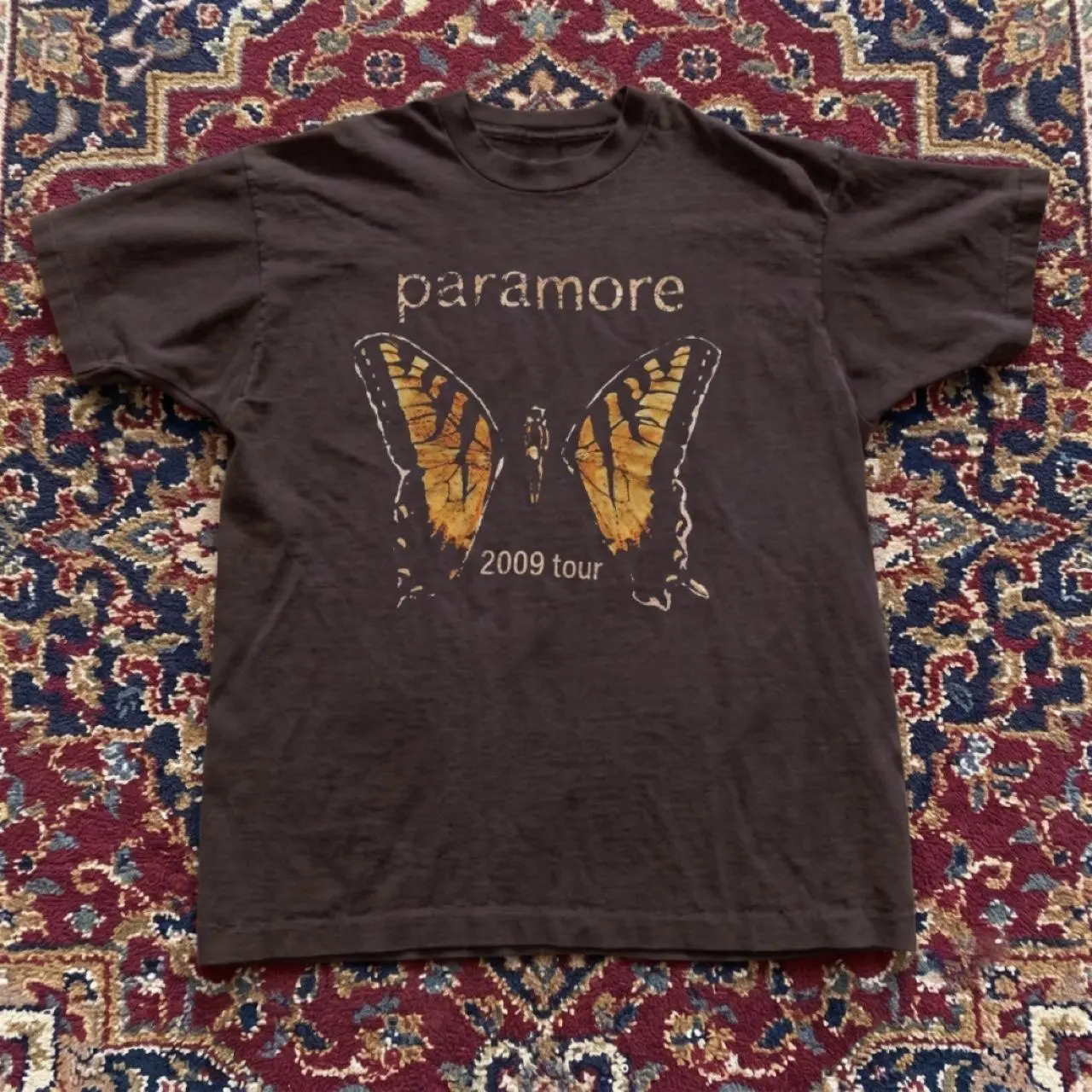 Paramore 2009 tour shirt with orange butterfly graphic baby tee
