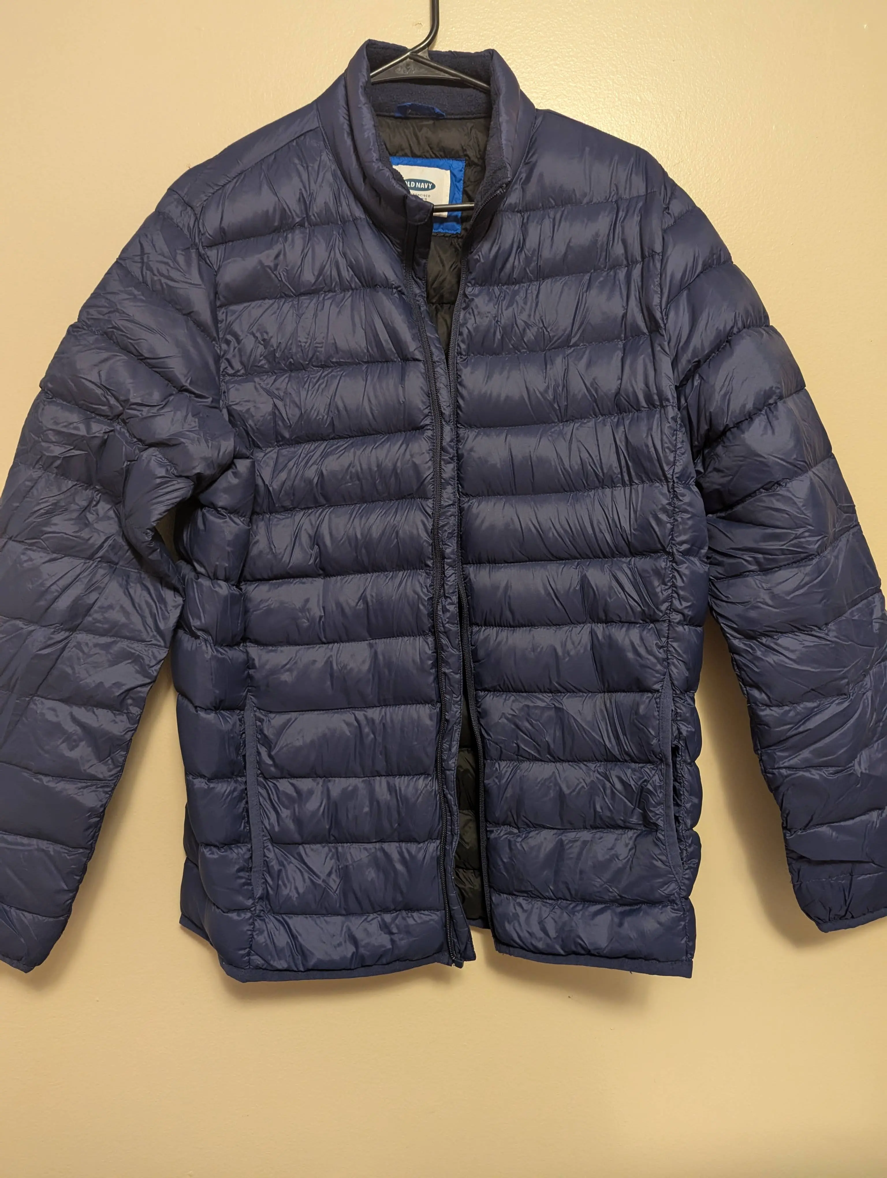 Old Navy Packable Puffer Jacket, Medium Tall - Water-Resistant & Easy to Carry - Menswear, Pocket