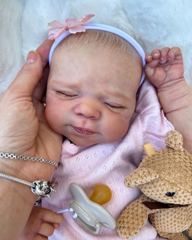 Lifelike Reborn Baby Dolls, 18 inch Realistic Cloth Body Girl Newborn Real Life Baby Girl Dolls Soft Vinyl Baby Dolls with Clothes and Toy for Xmas Gifts