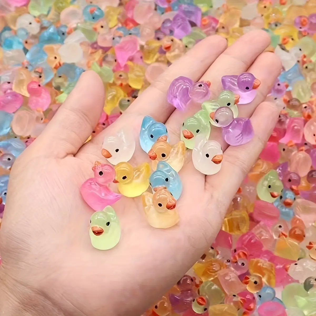 20 Piece Glow-In-The-Dark Cute Duck Statues, Resin Animal Sculptures, Desktop Garden Candy House Decor, Duck Festival Christmas Party Gifts, Animal Figurines, Set