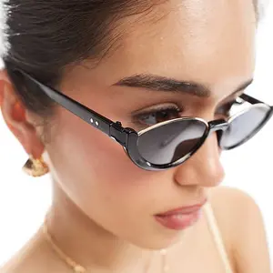 Cat Eye Retro Fashionable Glasses Dark Tinted Frames Sleek Narrow Round Gold Eye Design Half Rim Sun Frames