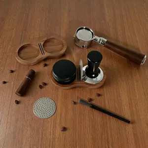 Walnut Wood Coffee Press Pad with 8-Shaped Design, Home Use Sifting Net Stand, Coffee Tool Set for Better Brewing Experience