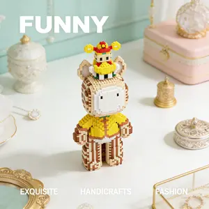 1645pcs Lucky Giraffe Building Blocks Set, Creative Assembly Toy Decorations, Handmade DIY Craft, Home Office Desk Ornament